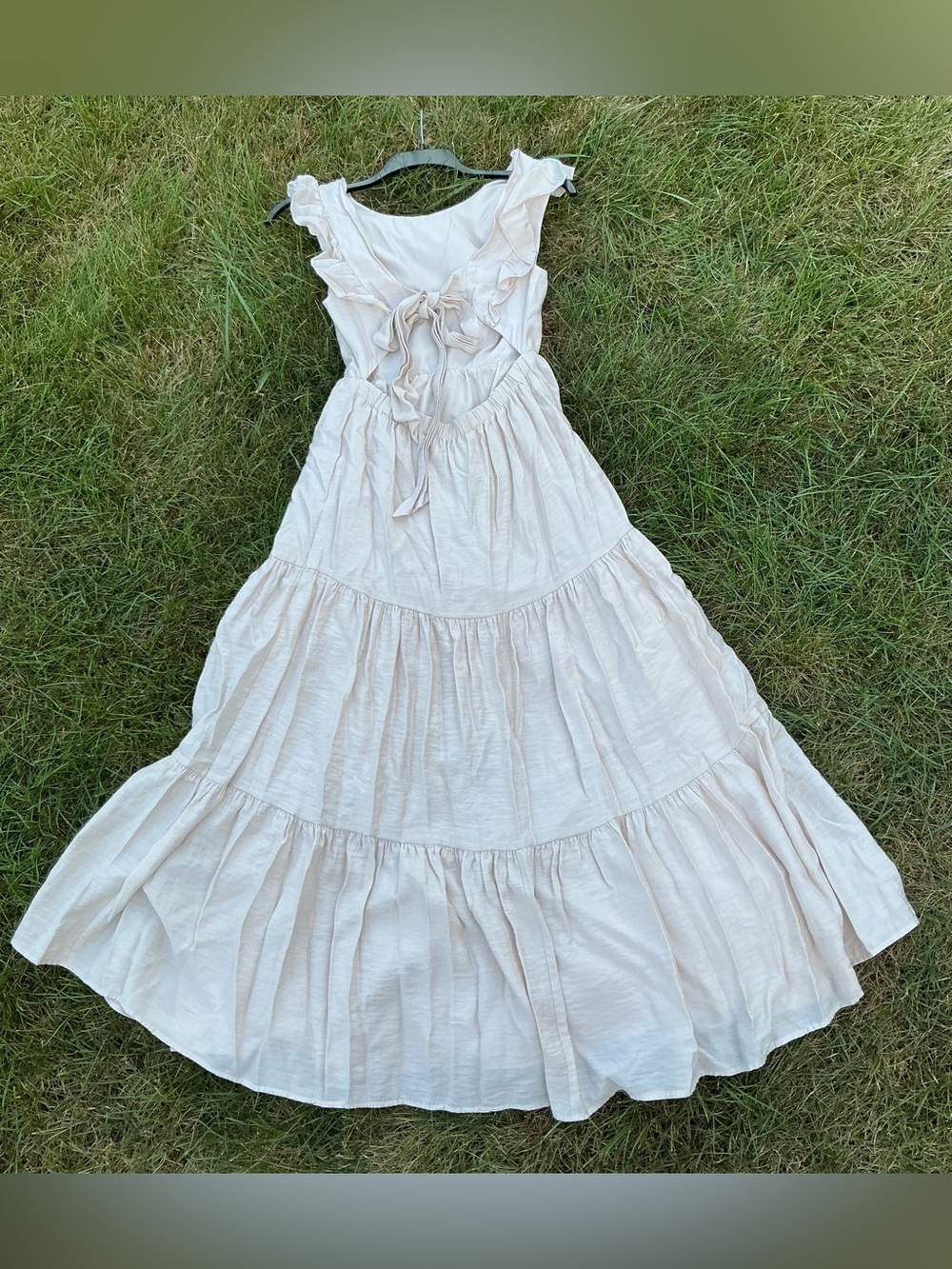 Cute Ruffle Tie-Back Maxi Dress 🌸
